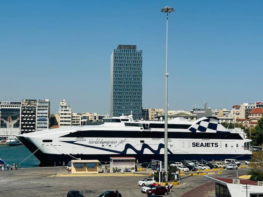 Blue Suite At Piraeus Port Экстерьер фото