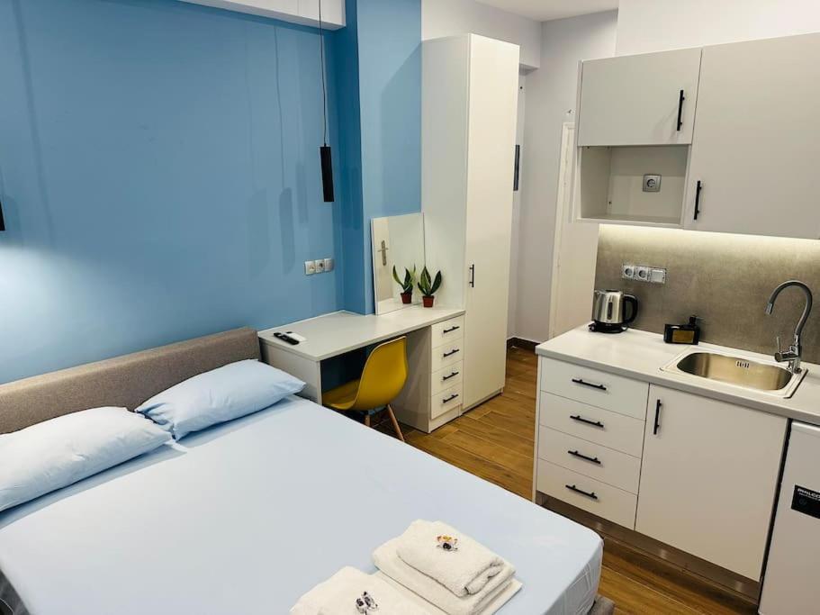 Blue Suite At Piraeus Port Экстерьер фото